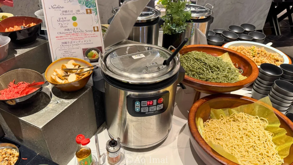 琉球ホテル&リゾート名城ビーチの朝食ビュッフェの沖縄そば画像