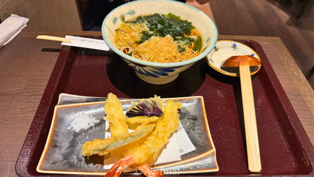 琉球ホテル&リゾート名城ビーチにある麺処山楽のそば