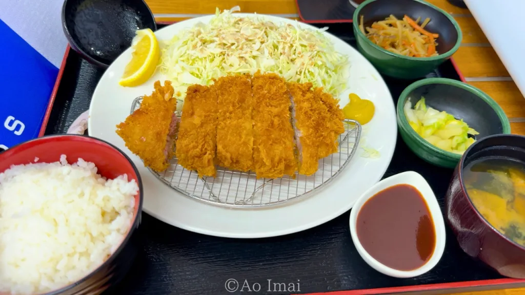 「あぐり亭」のとんかつ定食